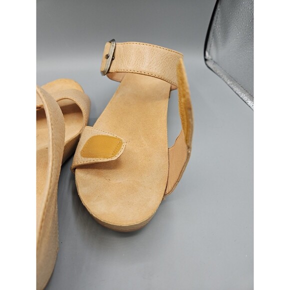 Dansko Tanya Sandals Women Sz 40 10 10.5 Shoes Brown Leather Wedge Heel Slip On - Picture 8 of 10